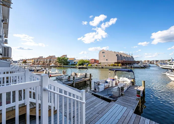 Beautiful Bayfront Retreat Near Jolly Roger, Sunset Views * Ocean City