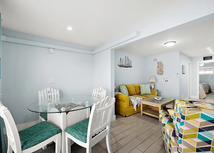 Beautiful Bayfront Retreat Near Jolly Roger, Sunset Views Apartment Ocean City