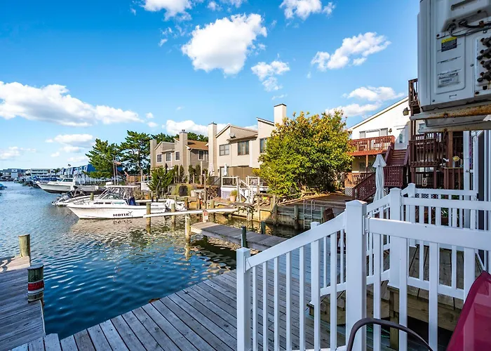 Beautiful Bayfront Retreat Near Jolly Roger, Sunset Views Apartment Ocean City